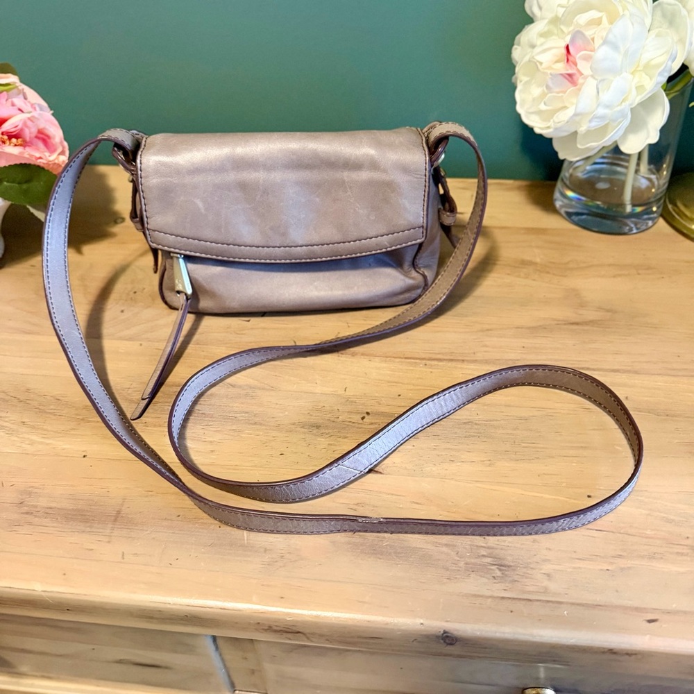 HOBO Taupe Tan Leather Crossbody Bag Soft Foldover Flap Magnetic Closure - Picture 7 of 15